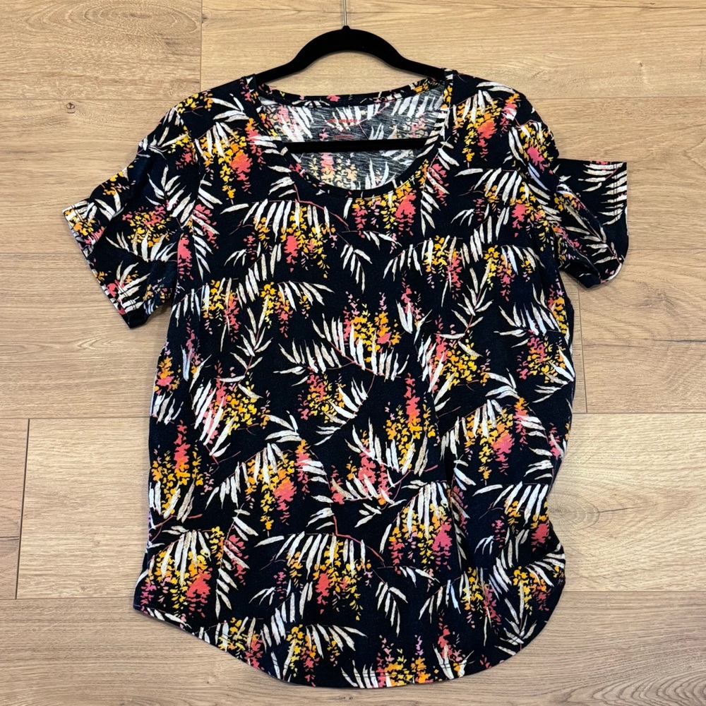 Joe Fresh Black Floral Short Sleeve Top L 28 in P2P 23